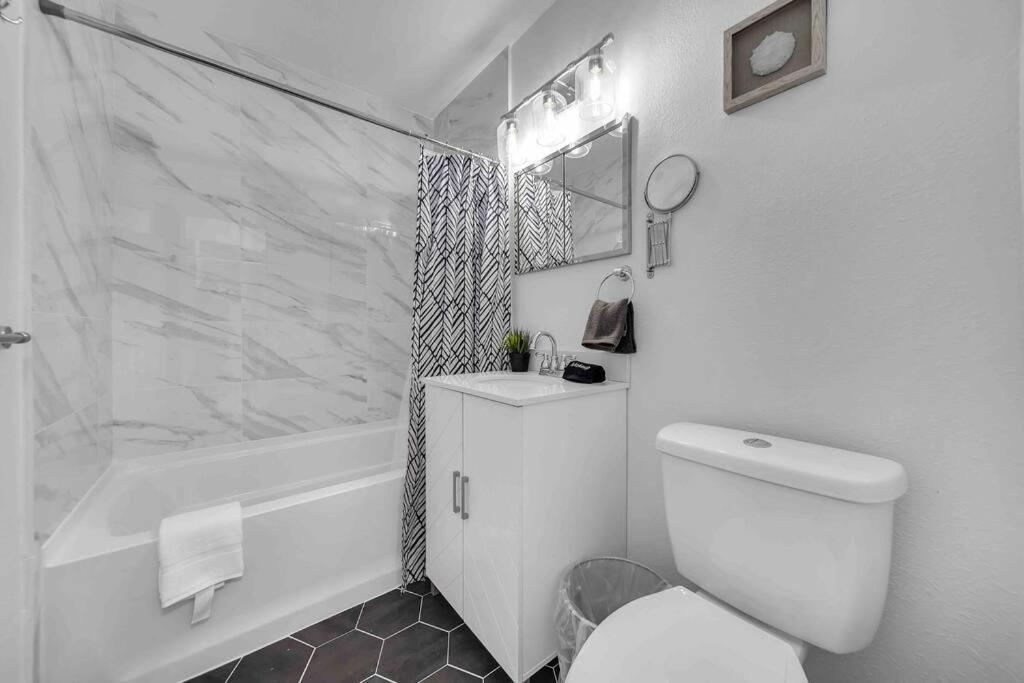 Sweet Escape 5 Br/2Ba Min From Airport And Beach Форт Лодърдейл Екстериор снимка