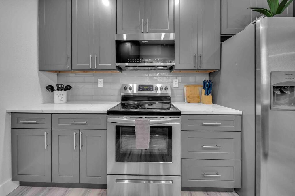 Sweet Escape 5 Br/2Ba Min From Airport And Beach Форт Лодърдейл Екстериор снимка